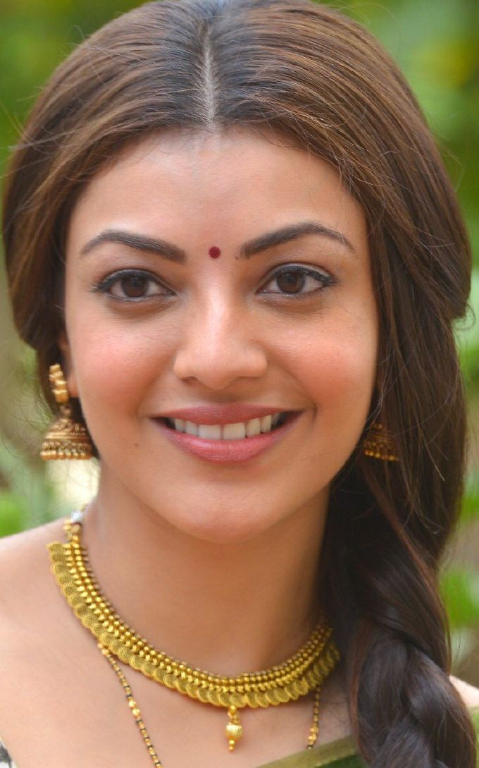 Gorgeous Tamil Model Kajal Agarwal Without Makeup Real Face Close Up