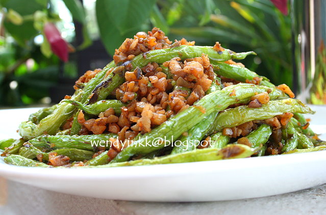 Table for 2.... or more: Dry Cooked String Beans 干煸四季豆