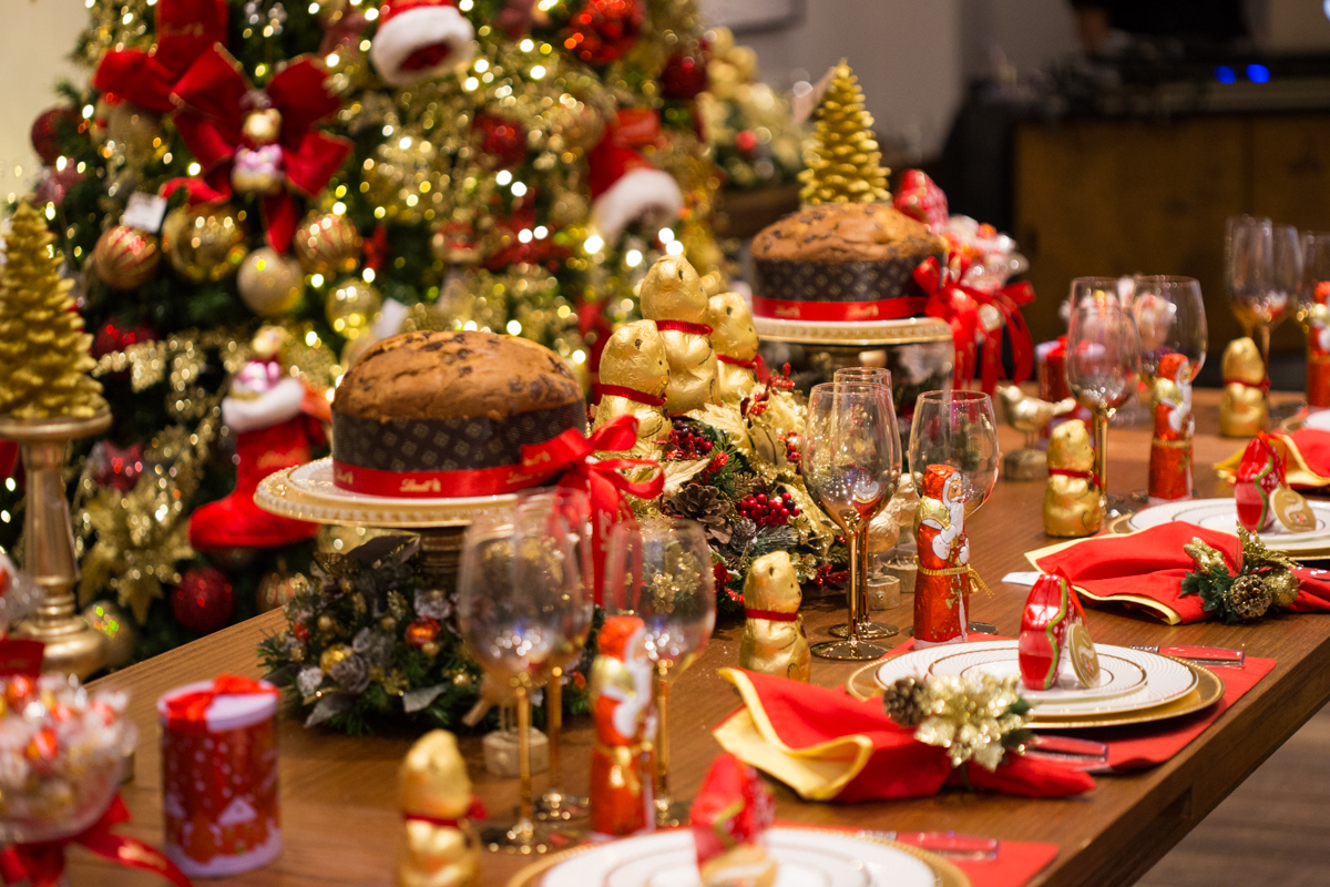 Glamour e Felicidade : 8 dicas para decoração de mesa no Natal com Lindt e  Cecilia Dale