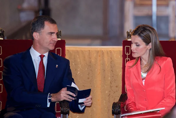 Prince Felipe  and Princess Letizia  attended the 'Prince de Viana' award 2014 at the San Salvador