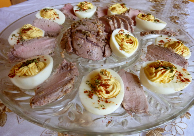 SPLENDID LOWCARBING BY JENNIFER ELOFF Romantic Finger Foods Party for Two on Valentine's Day
