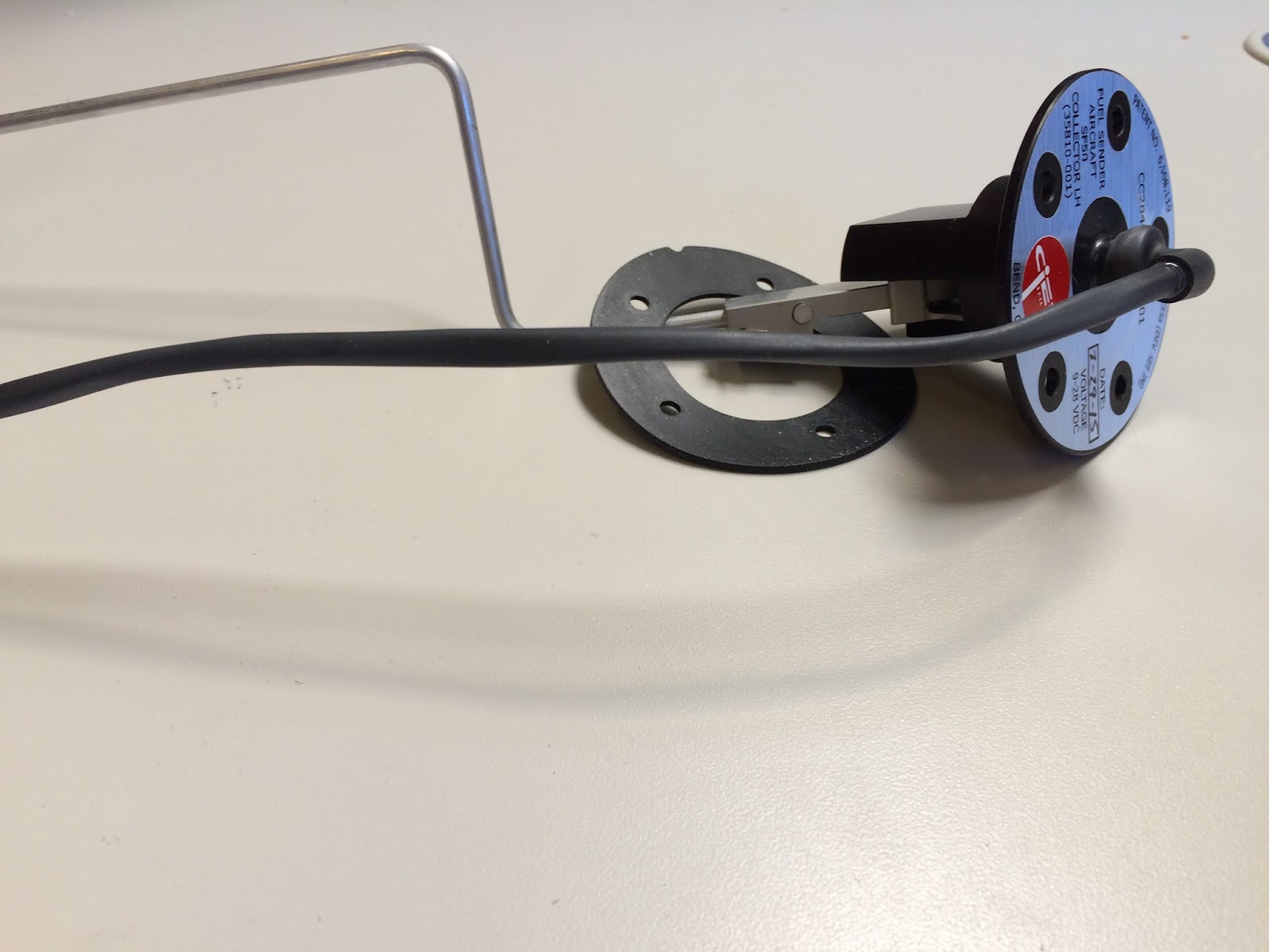 Field Fuel Senders CiES Fuel Level Senders for Jet Aircraft