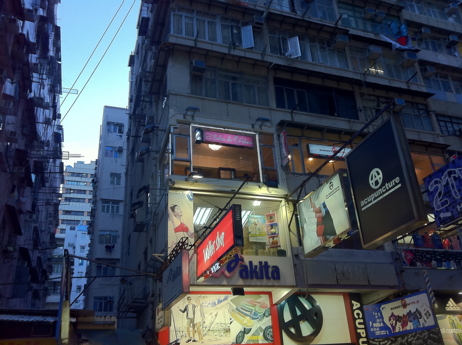 siz world of makeup! Hair Experience Salon De Future (Hong Kong