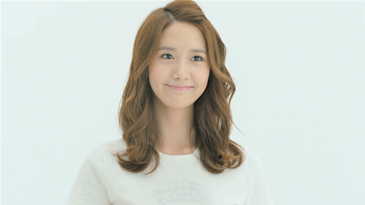 snsd+yoona+ad+with+yoona+app+pictures+(2