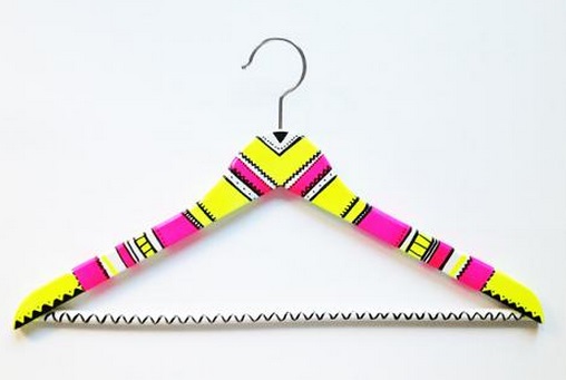 Percha con varios colores