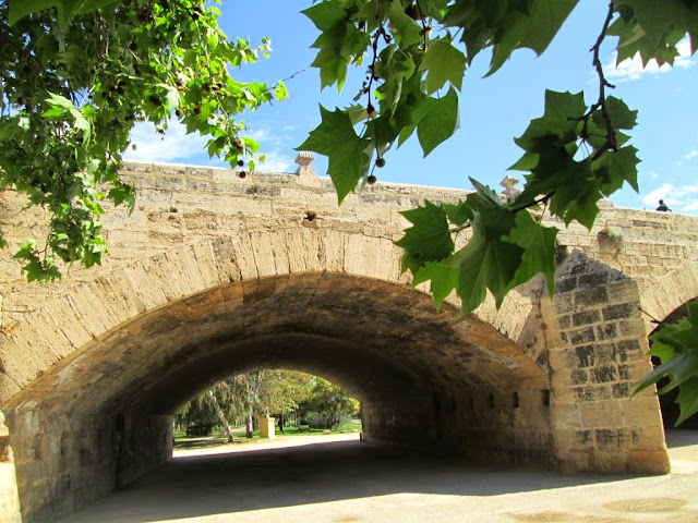 Puente del Real desde el viejo cauce - Paseos Fotográficos