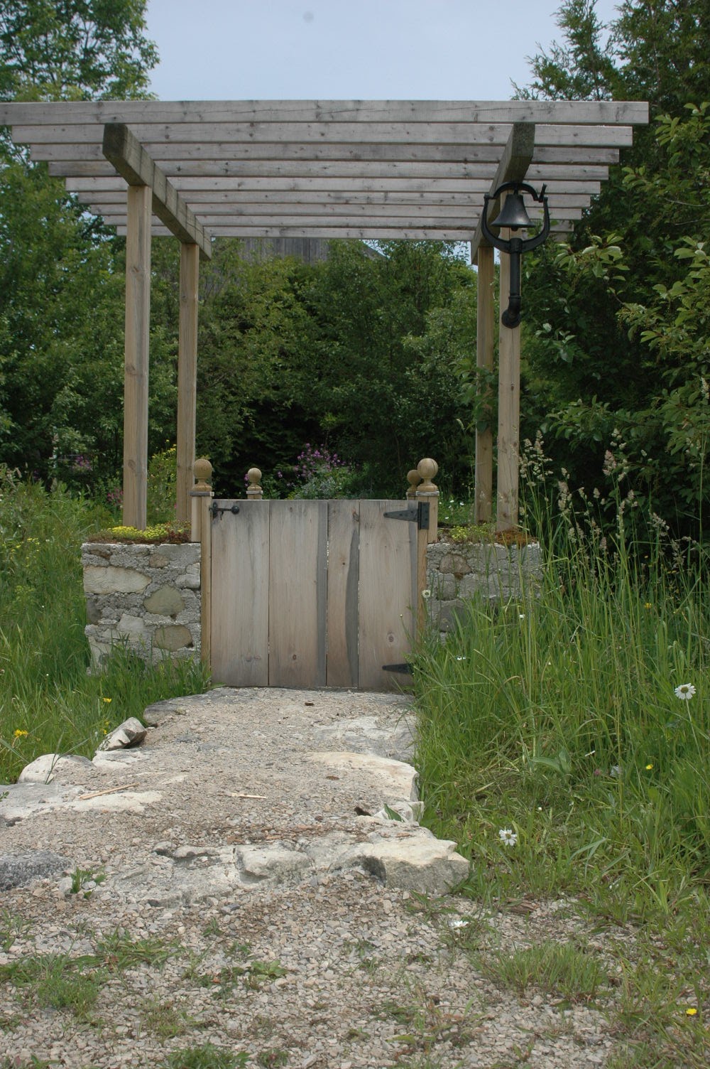 Roche Fleurie Garden: Hobbit Garden