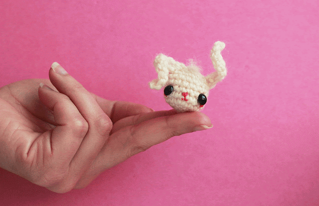 Amigurumi mini Bunny. Free Crochet pattern. An easy crochet project for beginners. By The Sun and the Turtle.