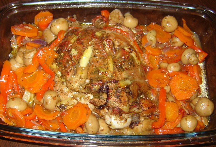 LoveForCooking Pulpa de curcan cu legume la cuptor