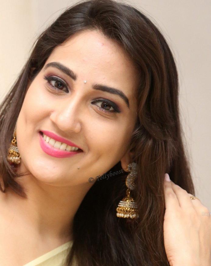 bollywood actress long hair photos tollywood tv actress manjusha long hair face close up bollywood actress long hair photos tollywood tv actress manjusha long hair face close up