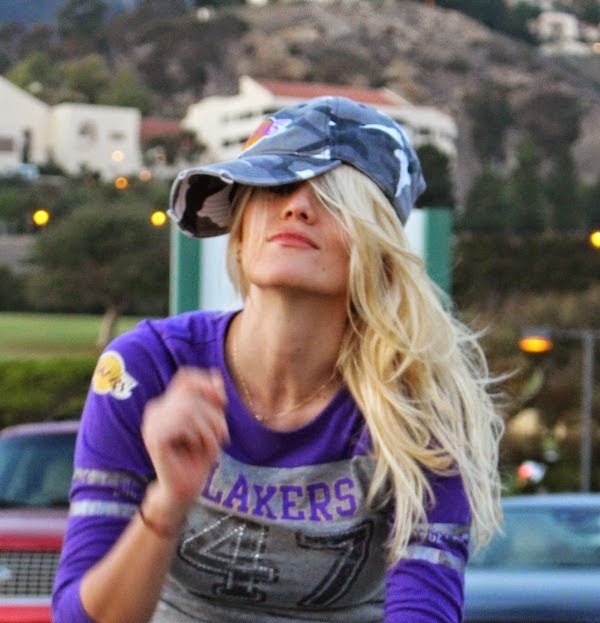 Anne-Cohen-Los-Angeles-Lakers-blogger
