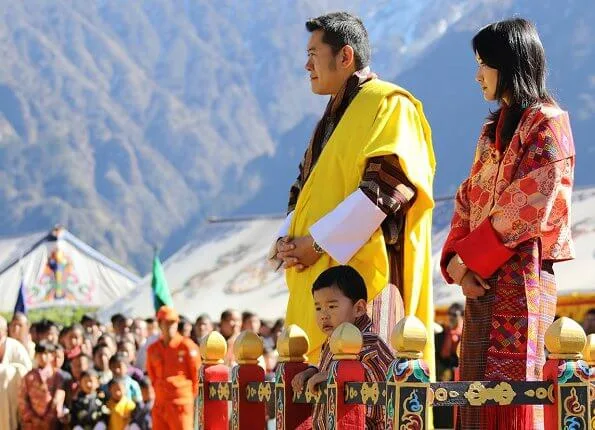 King Jigme Khesar Namgyel Wangchuck, Queen Jetsun Pema and Crown Prince Jigme Namgyal Wangchuck