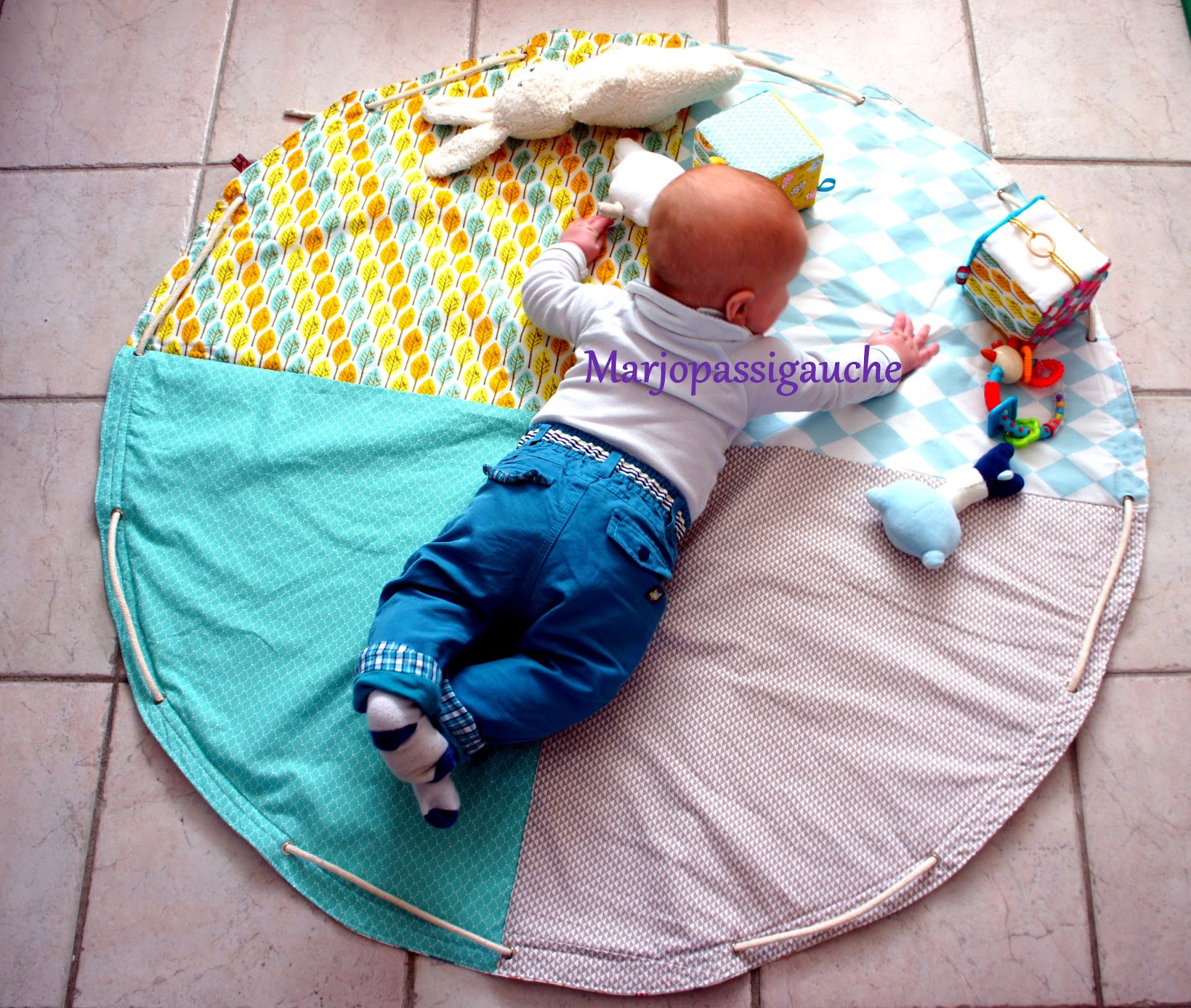 Tapis de jeu pour bébé, tapis de bébé, tapis de jeu, tapis de jouet  rembourré, tapis