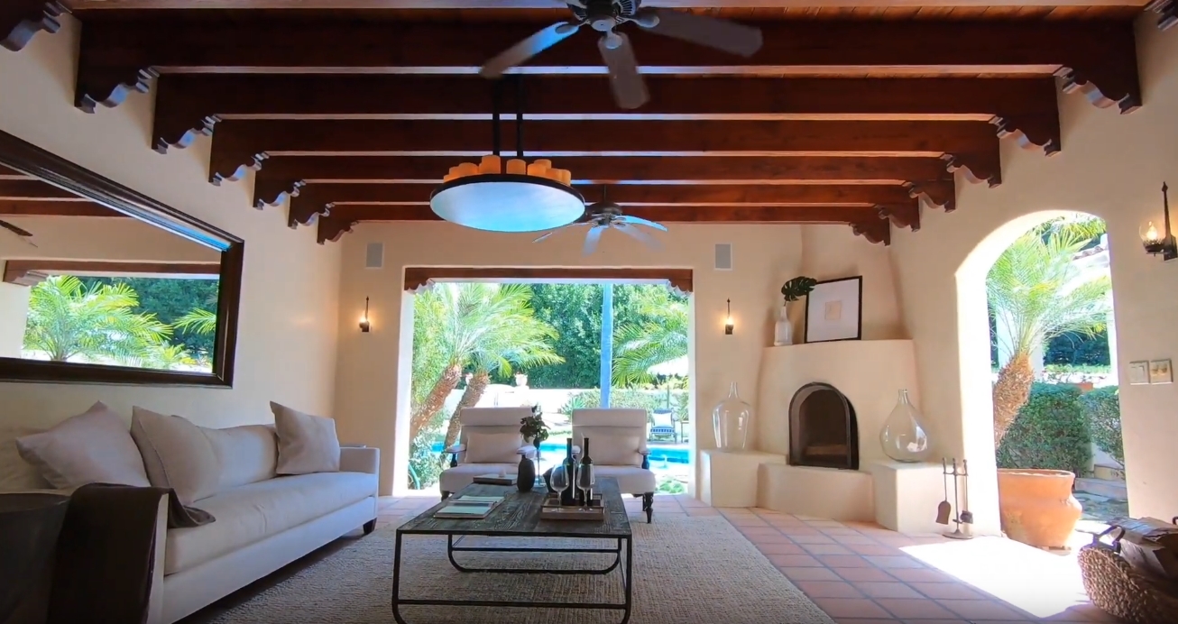 9 Photos vs. 6368 La Valle Plateada, Rancho Santa Fe, CA vs. Home Interior Design Tour