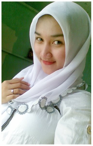 Gambar Artis Paling Cakep : Foto Cewek India yang Cakep dan Bening Gan