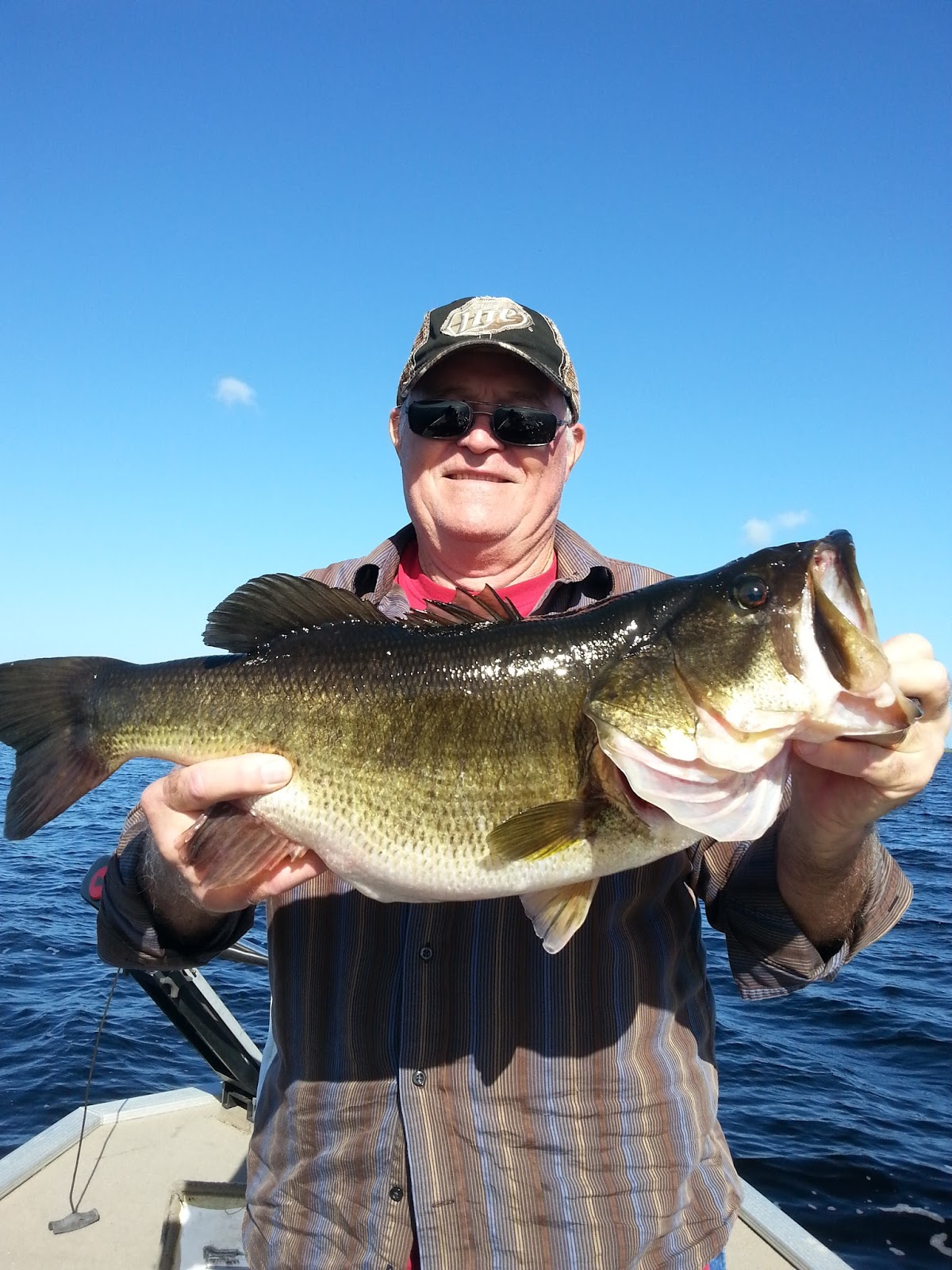 Okeechobee Fishing Report for Okeechobee Bass Fishing 112815 Trophy