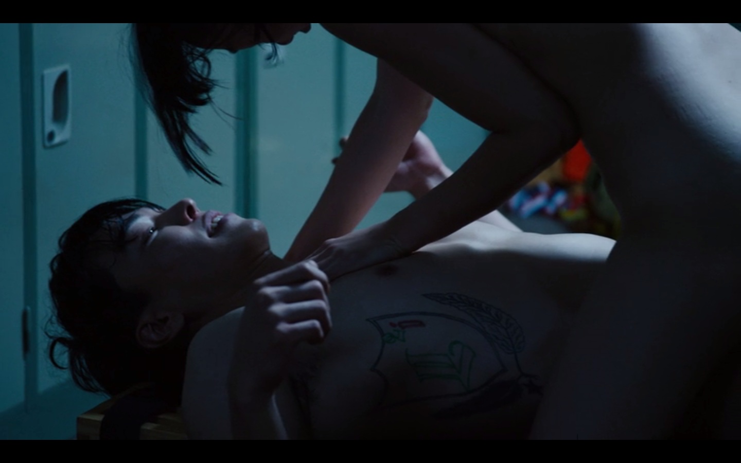 EvilTwin's Male Film & TV Screencaps 2: Sense8 2x00 - Woo Joo Lee,...