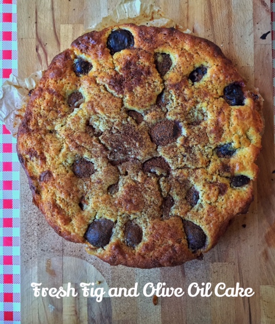 Fresh fig and extra-virgin olive oil cake