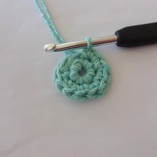 Blog-Inhaltsbild für 'kostenlose Häkelanleitung - Tasche und Utensilo/ Körbchen häkeln'