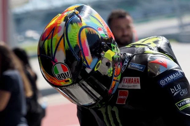 Motif Helm Valentino Rossi Terbaru 2019