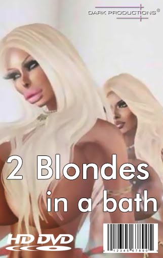 2 Blondes in a bath
