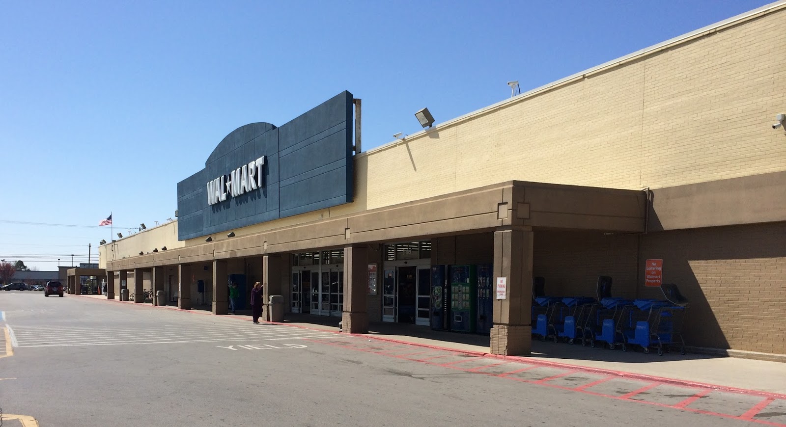 Dead and Dying retail The story of a WalMart inside a Kmart in