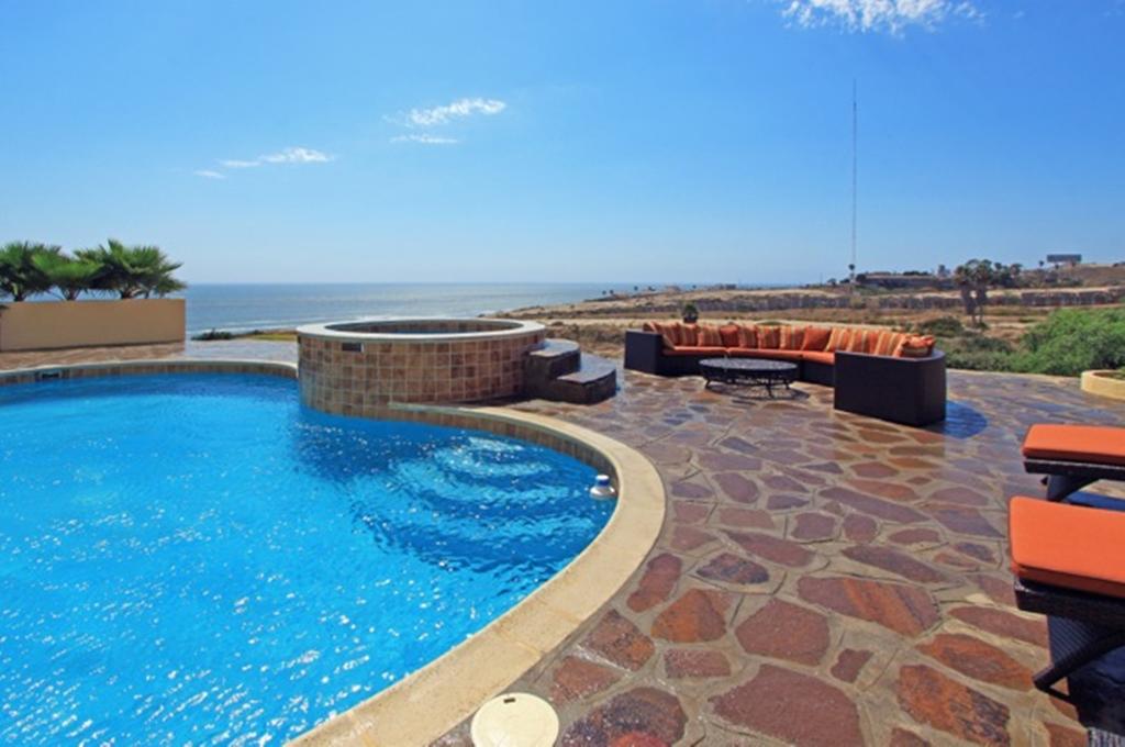 Mexico Hotels: Rosarito Luxury Penthouse Bobby's by the Sea