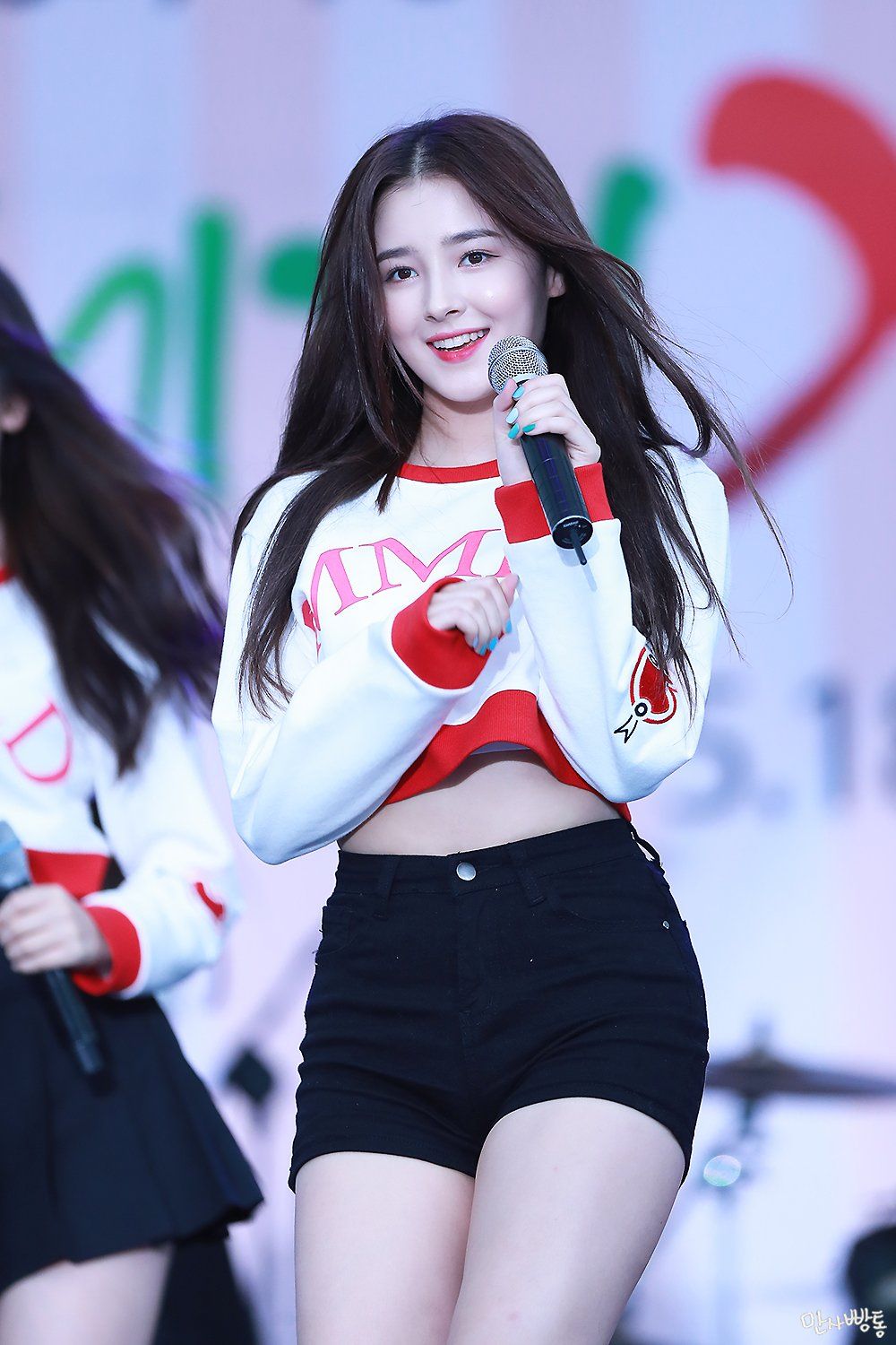 This is the sexiest outfit of MOMOLAND Nancy - 900Girls