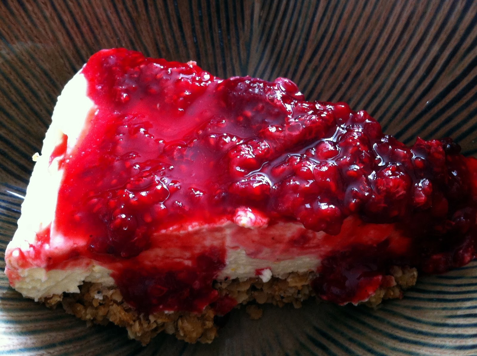 MNM's Bake: Vanilla and Raspberry Cheesecake | the adventures of MNMs