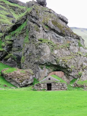 Icelandic House along the South Coast between Reykjavik and Vik