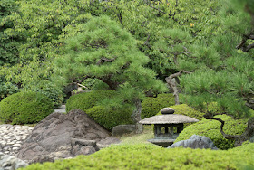 lanterne japonaise en pierre