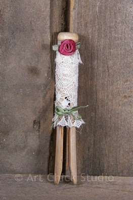 Vintage Clothespin Shabby Chic