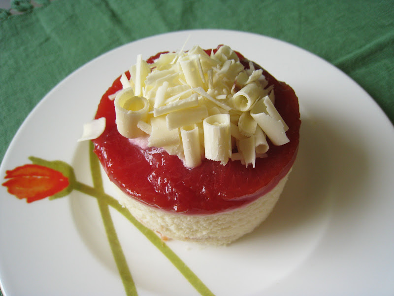 Kazuo: Weißes Schokoladen-Pflaumentörtchen