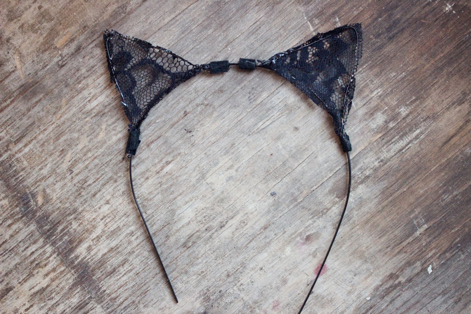 Sea of Blooming Dreams DIY//Lace Cat Ears