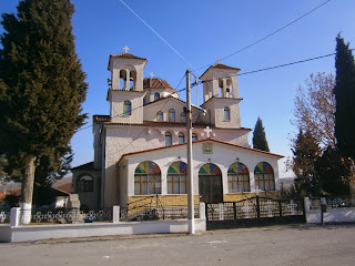 ναός αγίων Κωνσταντίνου και Ελένης στο Μαυροδέντρι Κοζάνης
