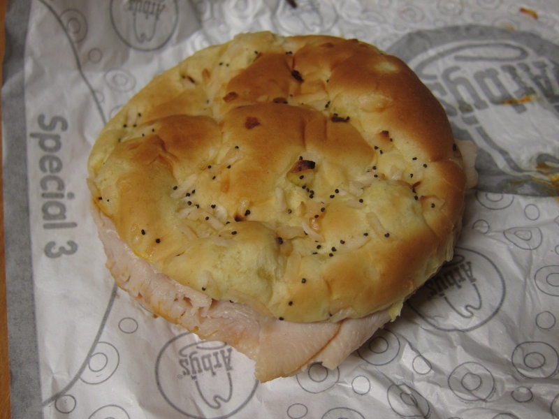 Review Arby's Turkey 'N Cheddar Sandwich