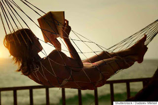10 Benefits of Reading and Why You Should Do Every Day