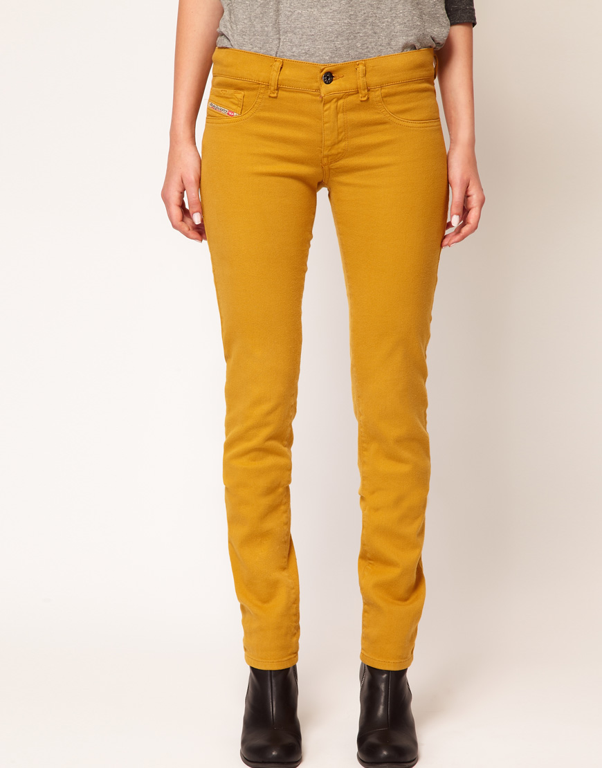 Style begins at Forty COLOURS MUSTARD YELLOW
