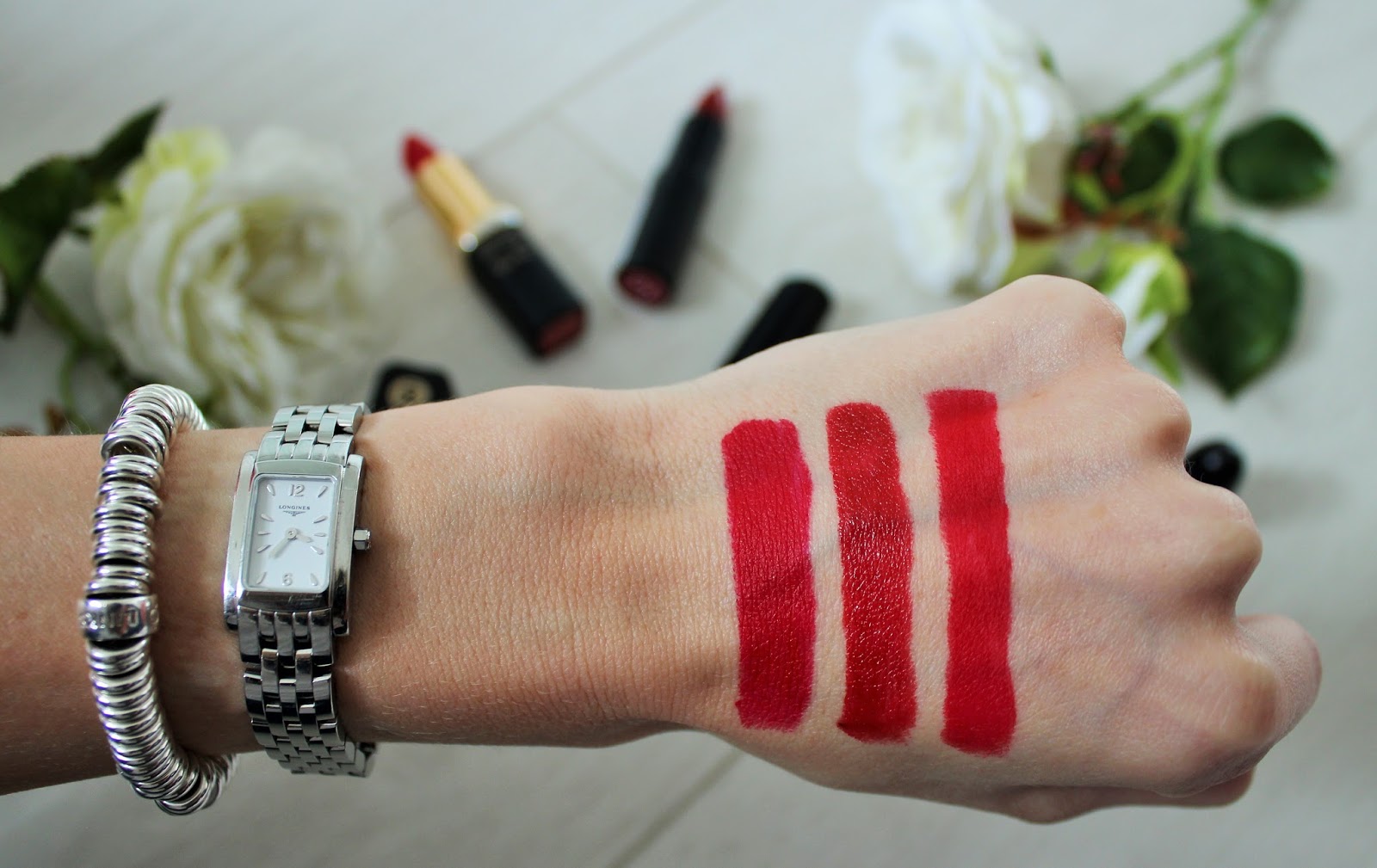 Autumn 2016 lipsticks 9 L'Oreal Blake's Red, Mac Ruby Woo, Rimmel Kate 01