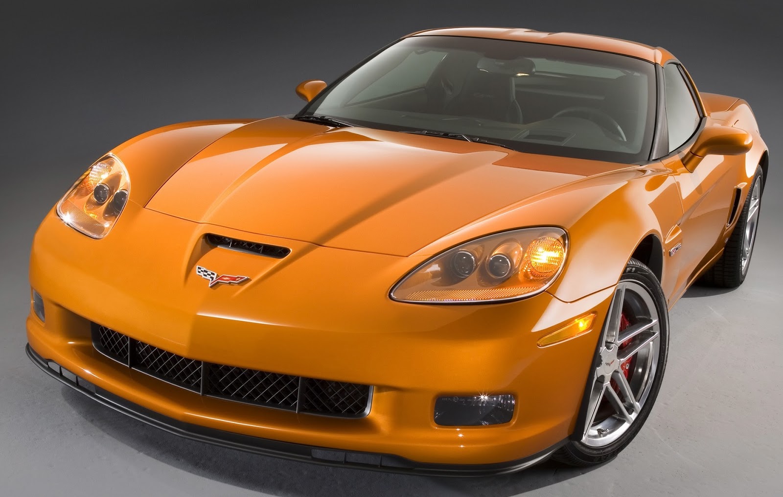 Gambar Mobil Ferrari Warna Kuning