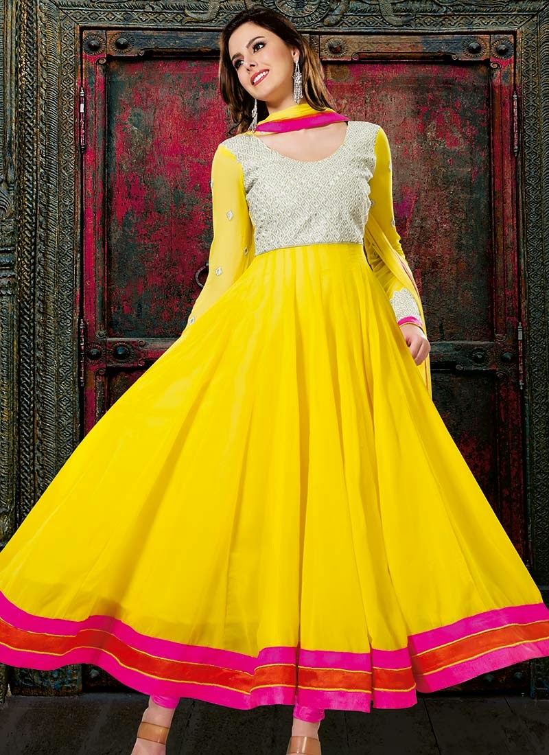 Bollywood Actress Karishma Kapoor in Ankle Length Anarkali Suits - Latest Fashion Today