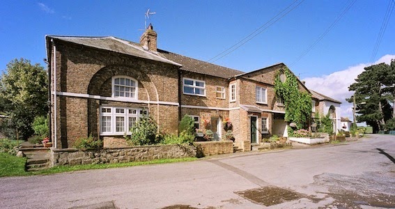 ThorntonleStreet Gallery