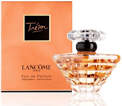 alt="french perfume,french fragrance,french scent,paris,fragrance,perfumes,lancome tresor"