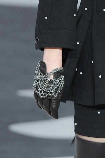 AMORE (Beauty + Fashion): CHANEL AW13/14 Bags and Accessories