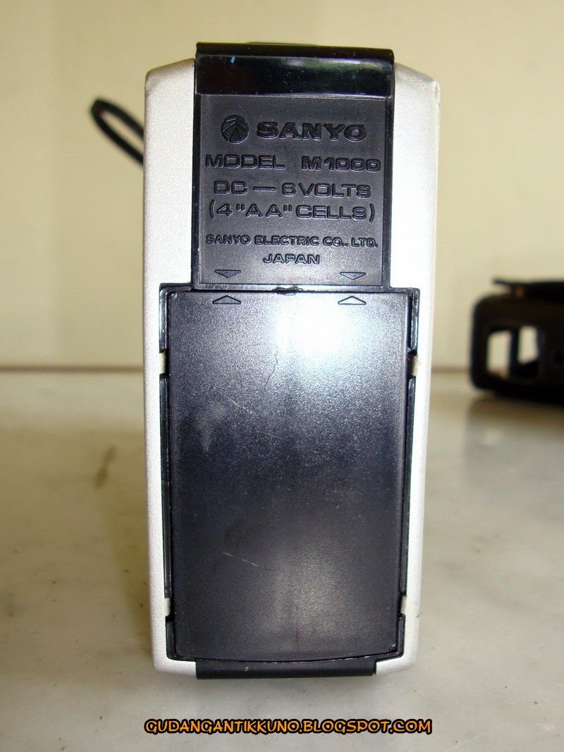 Gudang Barang Antik Kuno Tape Recorder Sanyo M1000