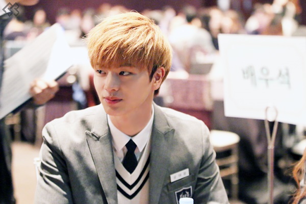 첫사랑 기억조작하는 남아이돌들 | 인스티즈