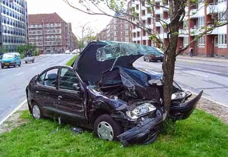 Hal yang Harus Anda Lakukan Untuk Mendapat Klaim Asuransi Kecelakaan Mobil
