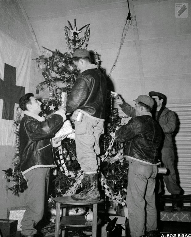 Christmas During the Second World War ~ Vintage Everyday