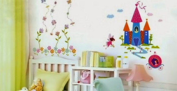Beautiful wall stickers ideas for a cute girl nursery