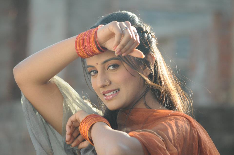 Bhojpuri Actress Akshara Singh ~ Bhojpuri Actress